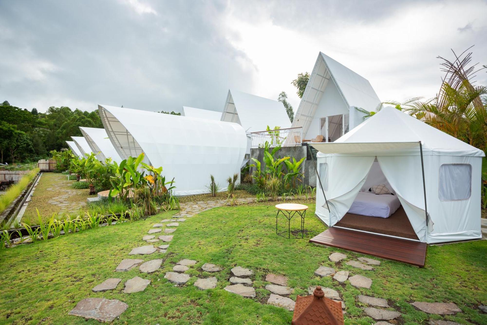 The Dewi Kintamani Luxury Glamping And Natural Hotspring Ngoại thất bức ảnh